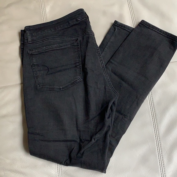 American Eagle 🦅 Jegging Jeans with distressed front. 14 Regular - Picture 1 of 11